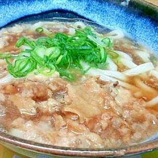 めんつゆで簡単に♪大阪名物かすうどん